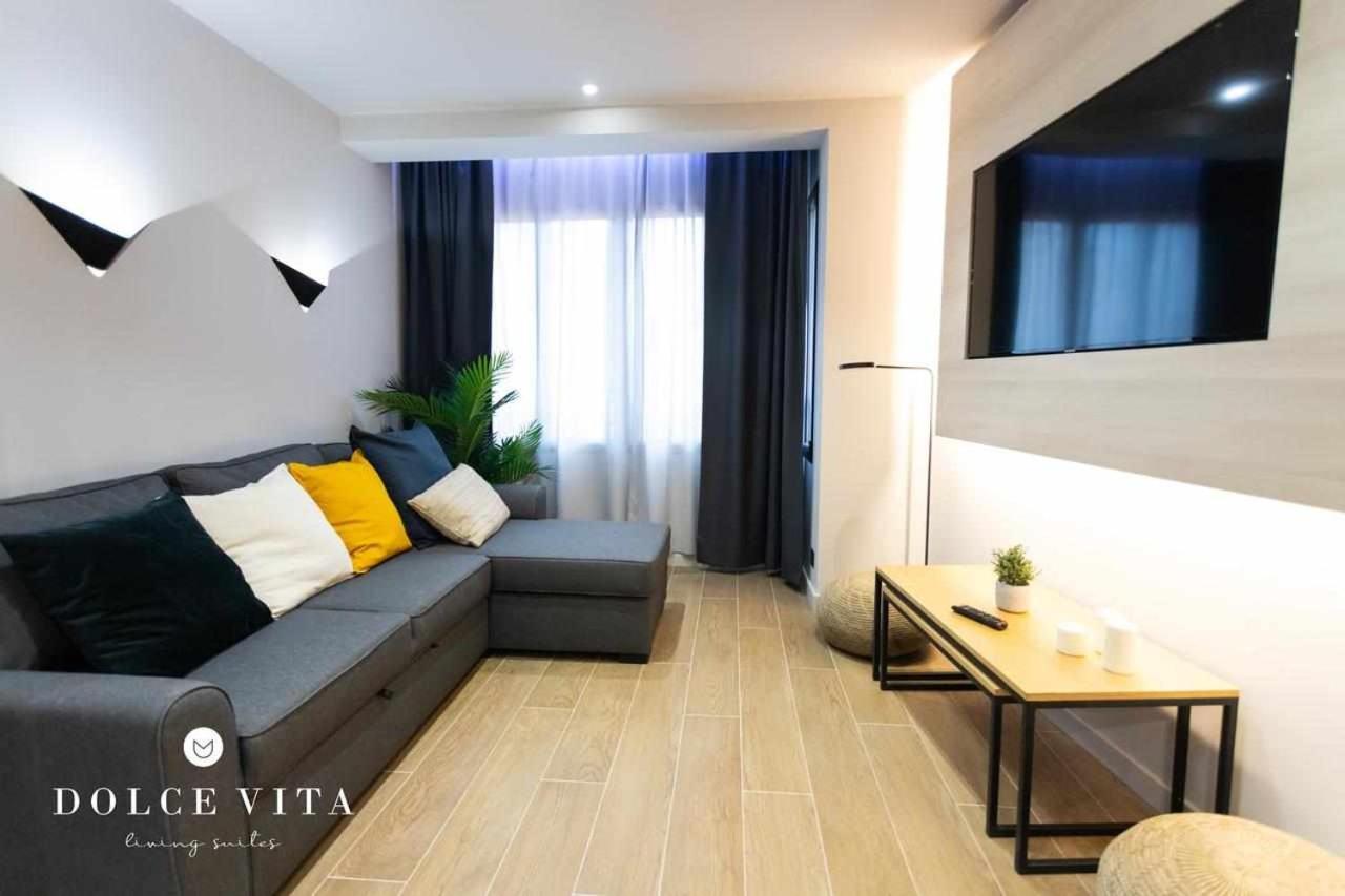 Apartamento Napoli living suites en Vila real Esterno foto
